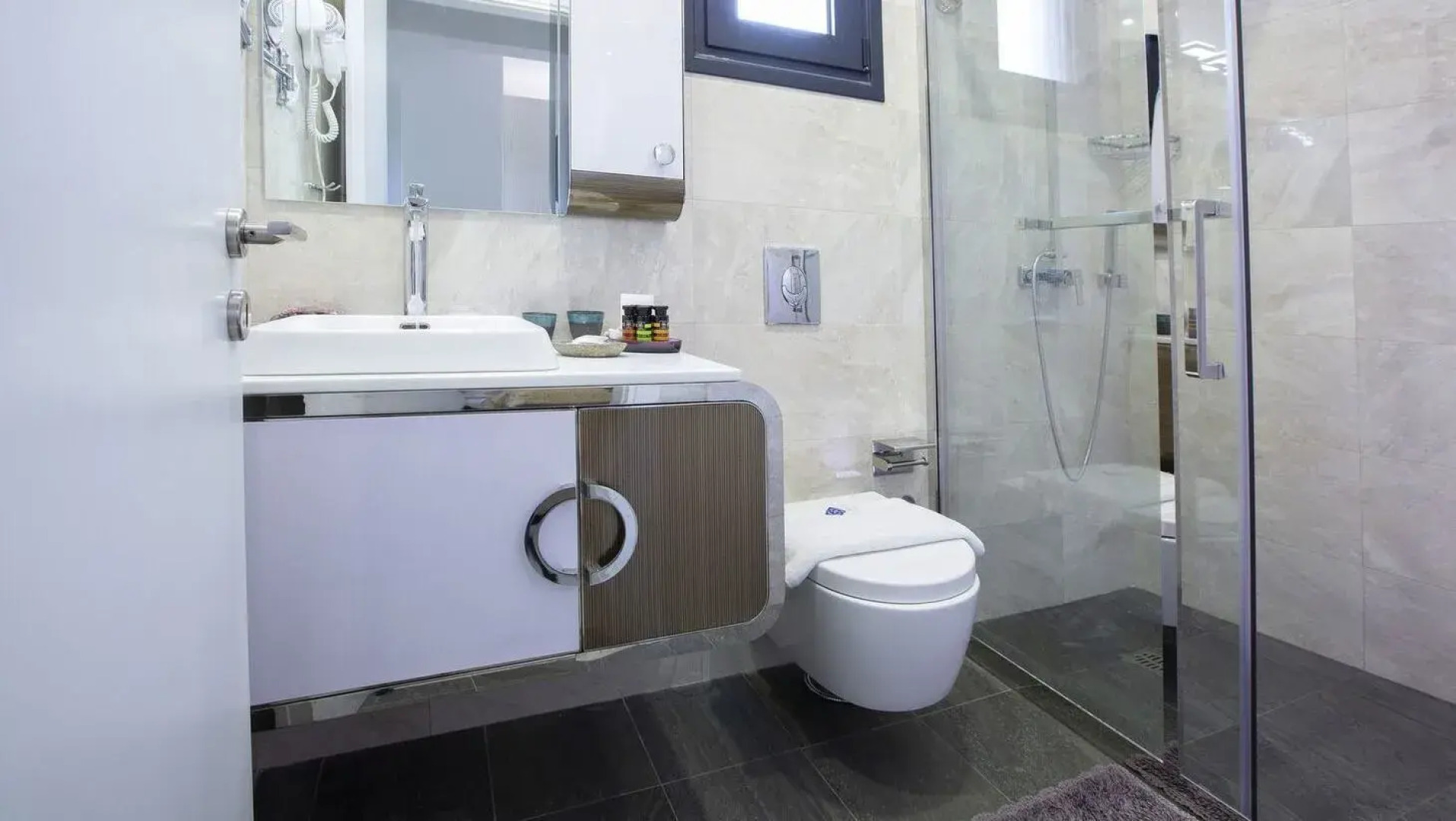 dell Mar stone house