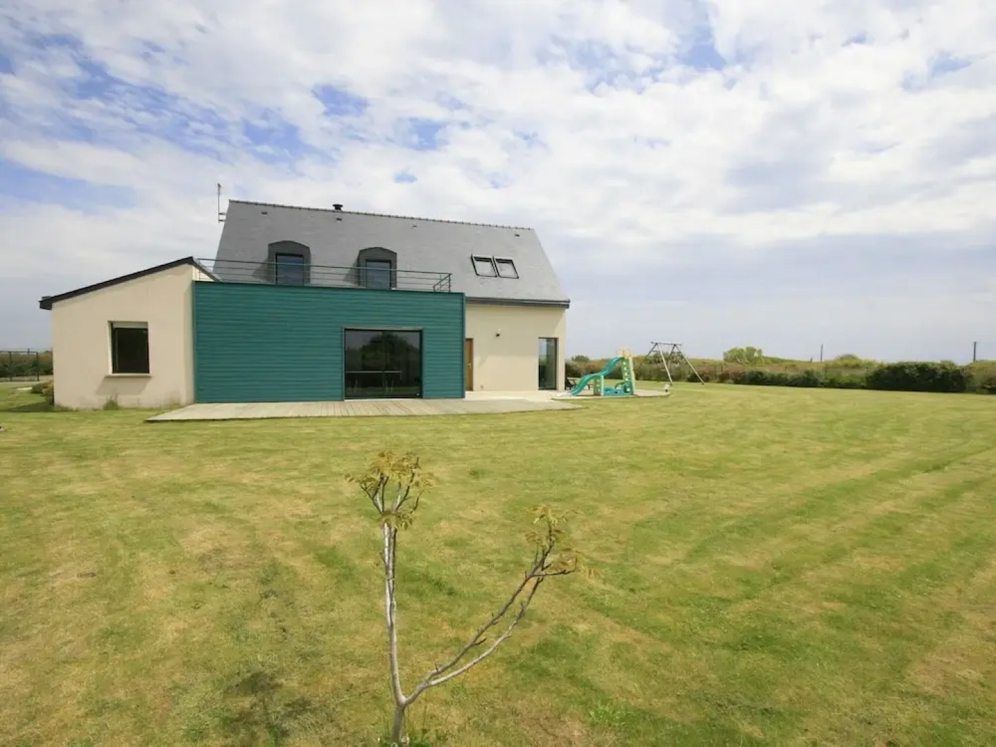 Scenic Villa in Moelan sur mer With Sauna