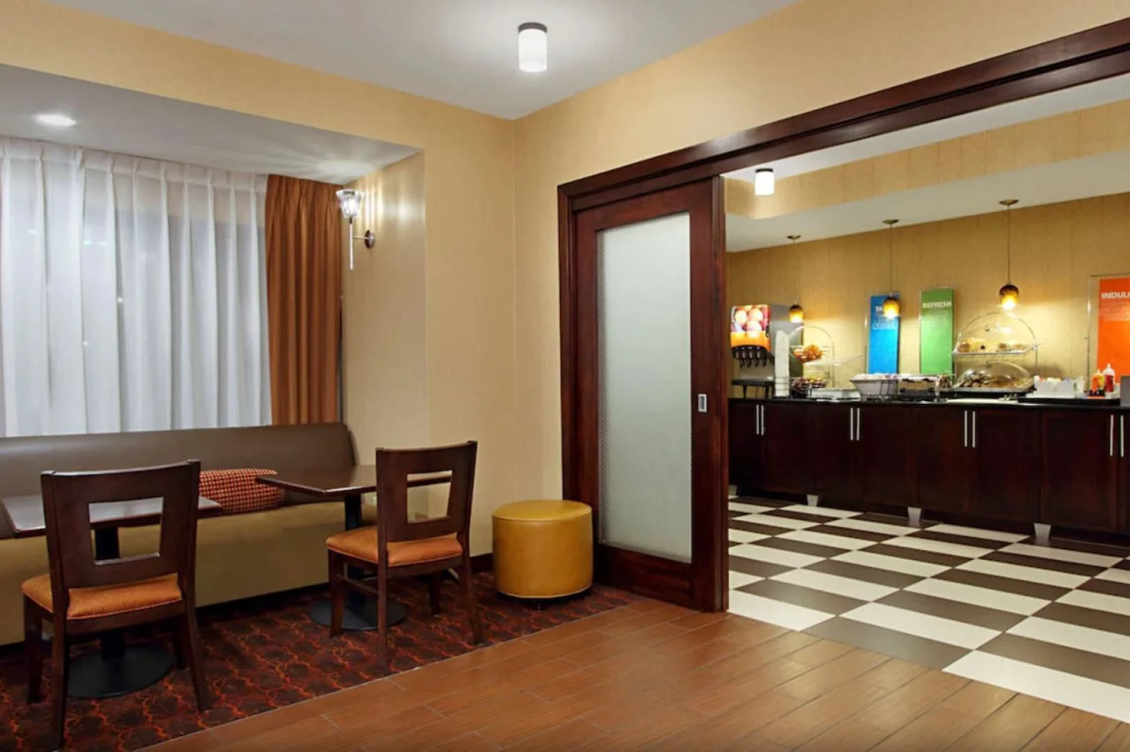 Hampton Inn Columbus - Airport
