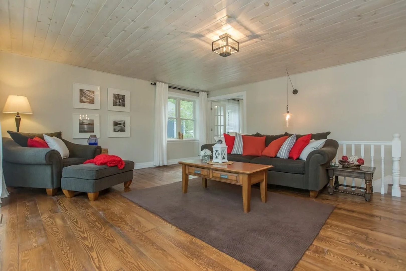 Daydreams Cottage~Beautiful 5 Bed 2 Bath Cottage on Brandy Lake