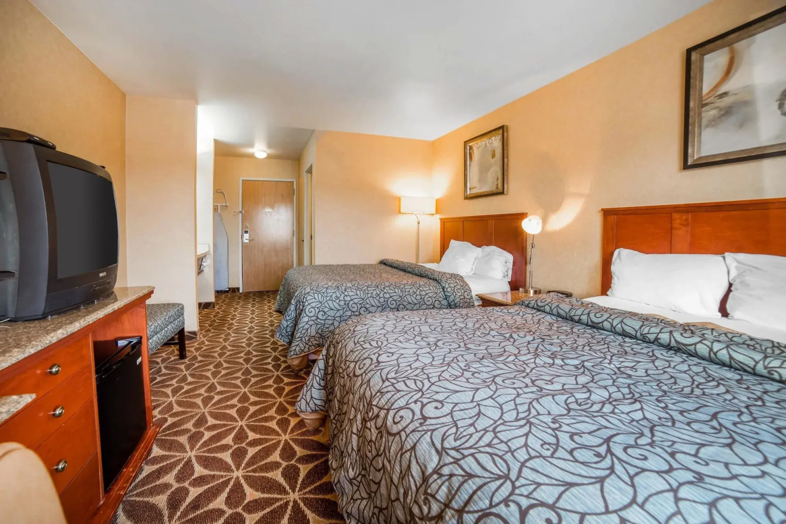 Rodeway Inn & Suites - Nampa