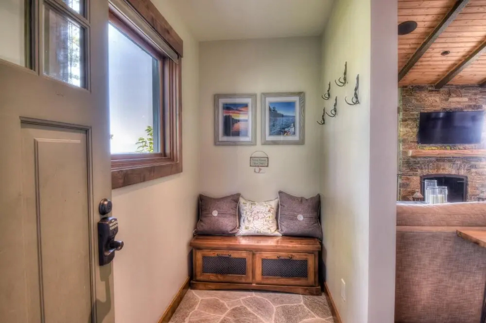 Waters Edge Jewel w/ Lake Views HOA Access!