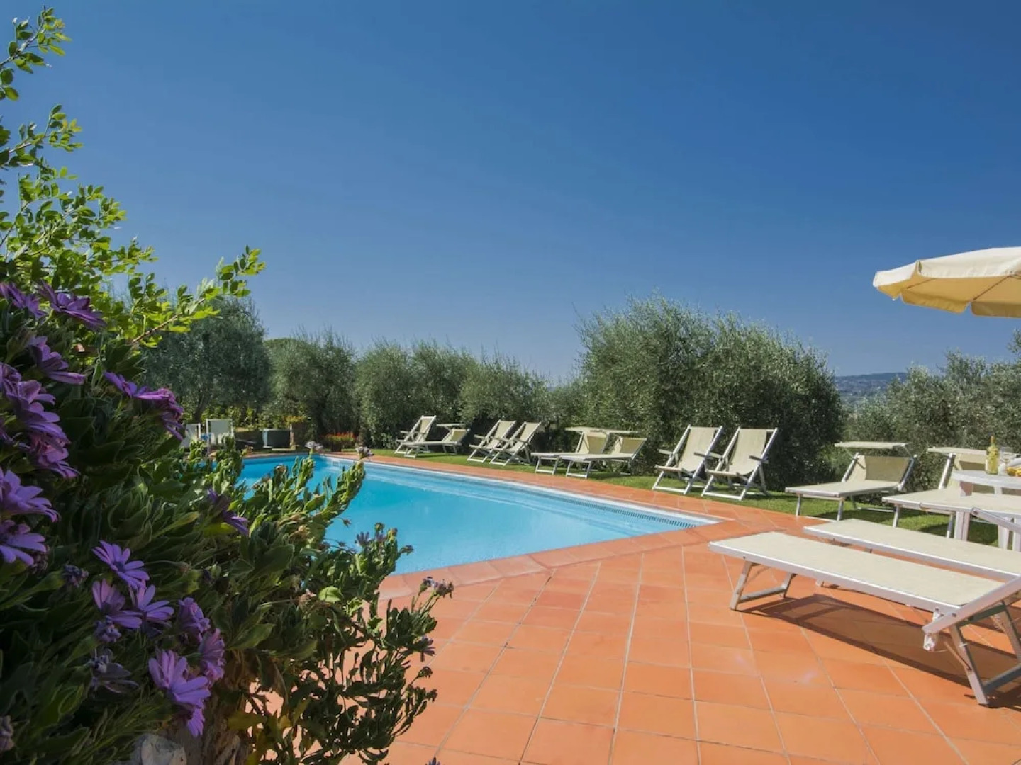 Countryside Home With Private Terrace