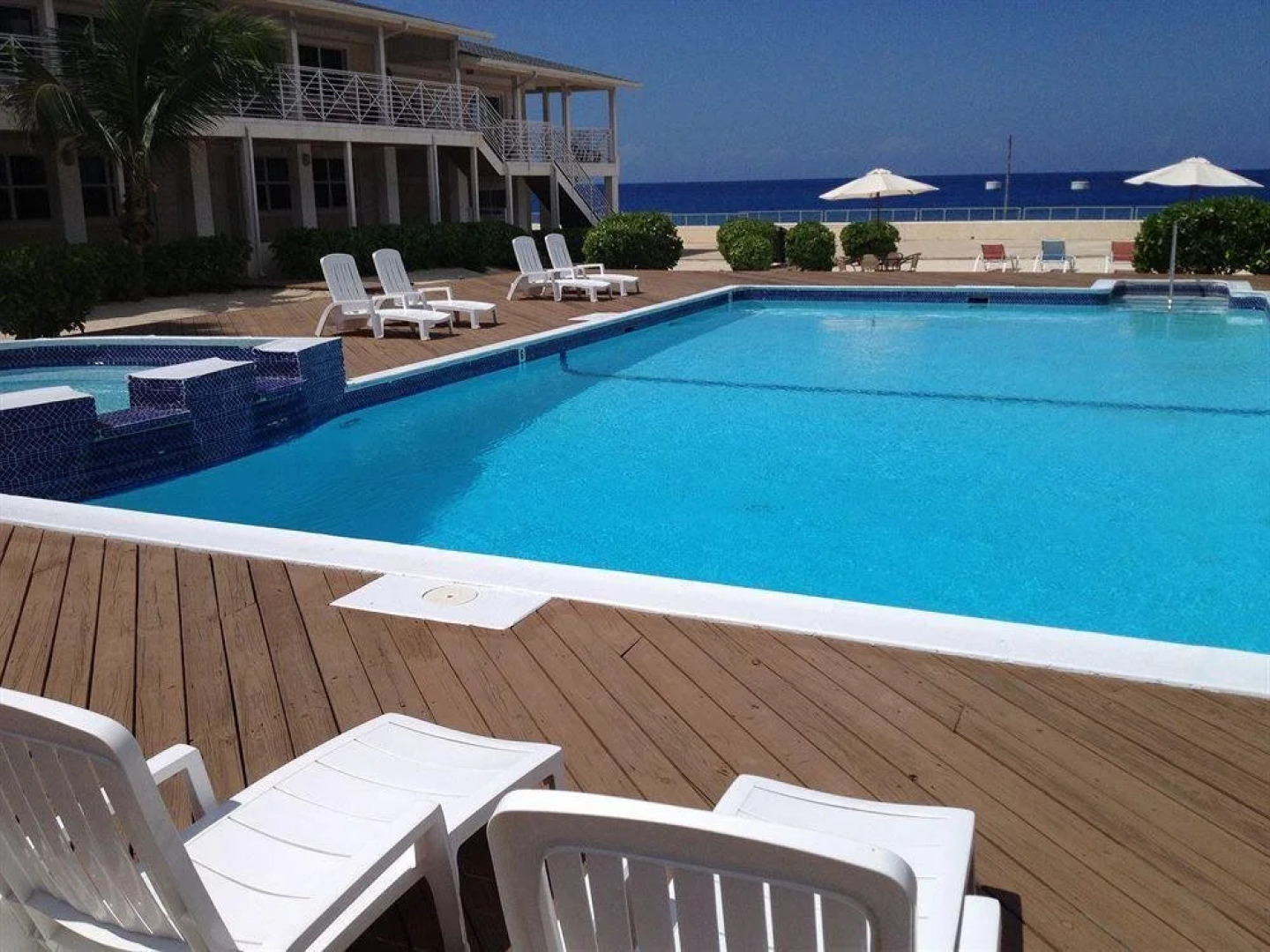 The Riviera, Grand Cayman