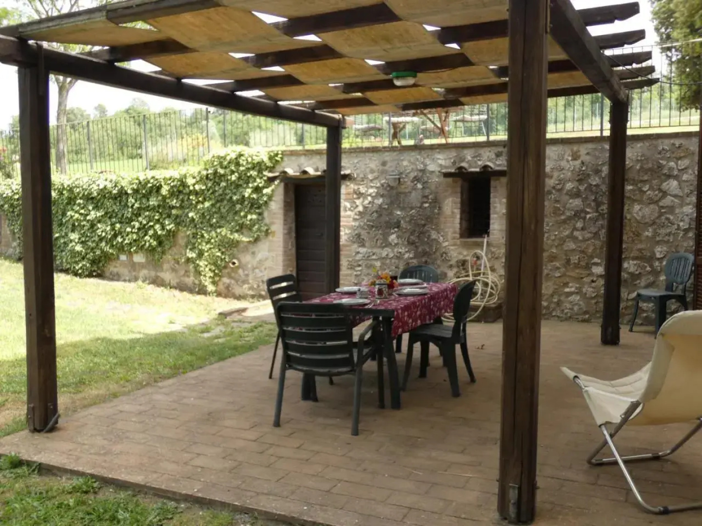 Scappo in Umbria, la Cantinetta