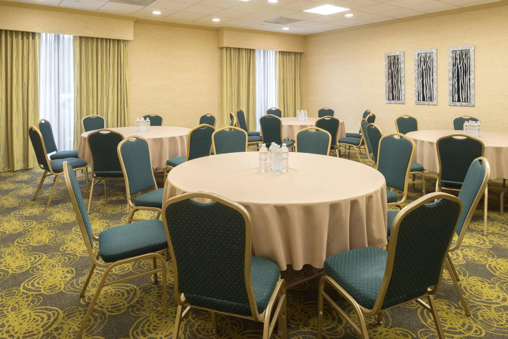 Holiday Inn Express Philadelphia NE - Bensalem by IHG