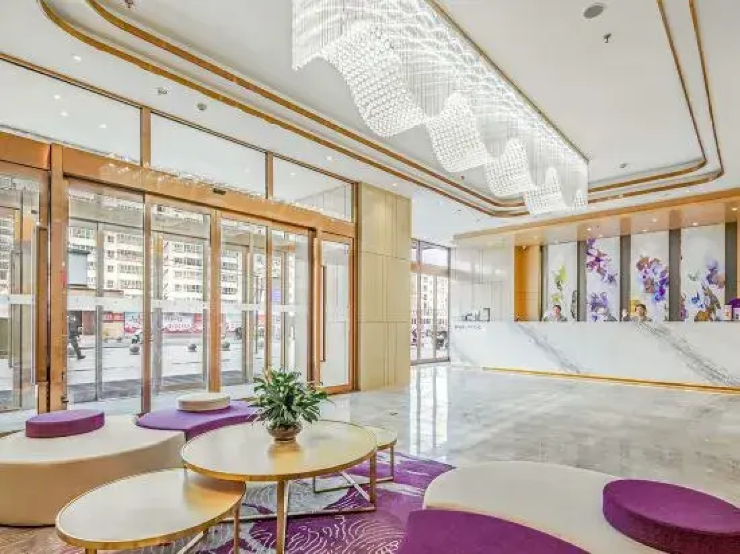 Lavande Hotel Kuche Western Region Ledu