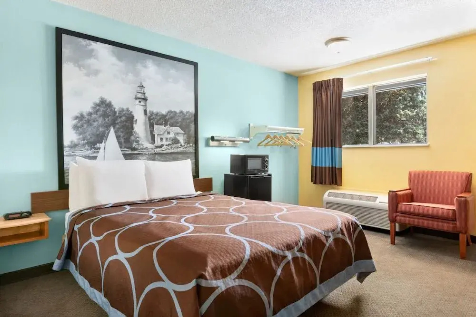 Super 8 by Wyndham Findlay