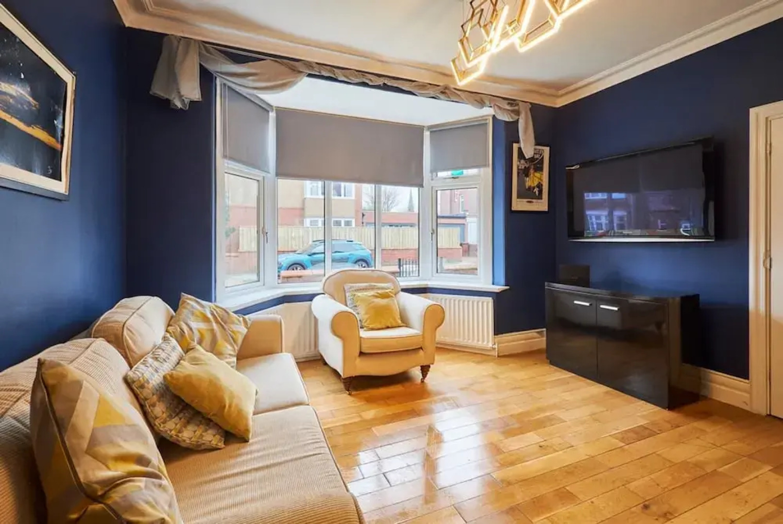 Host Stay Spire View House