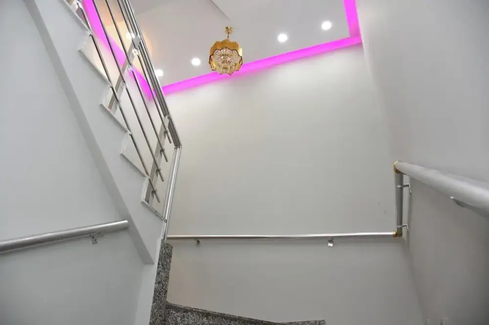 London Restaurant Hotel