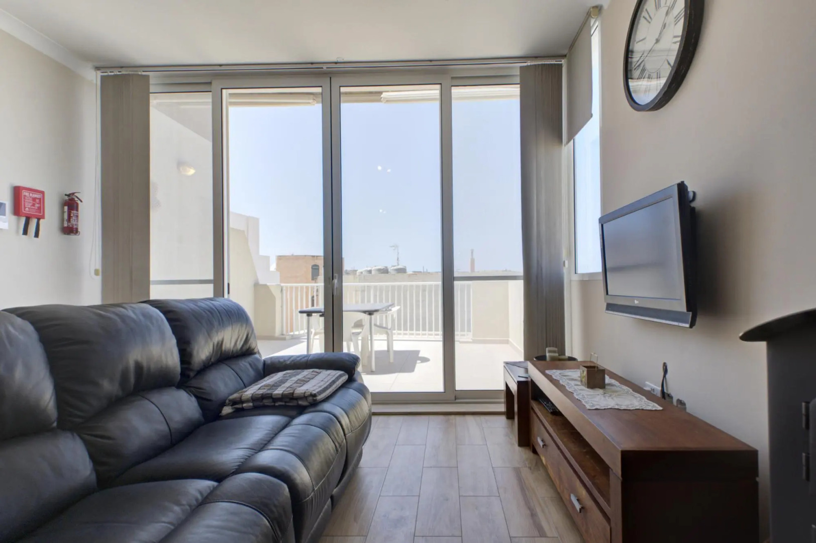 Modern Seaside 2 BR APT w Spectacular Views