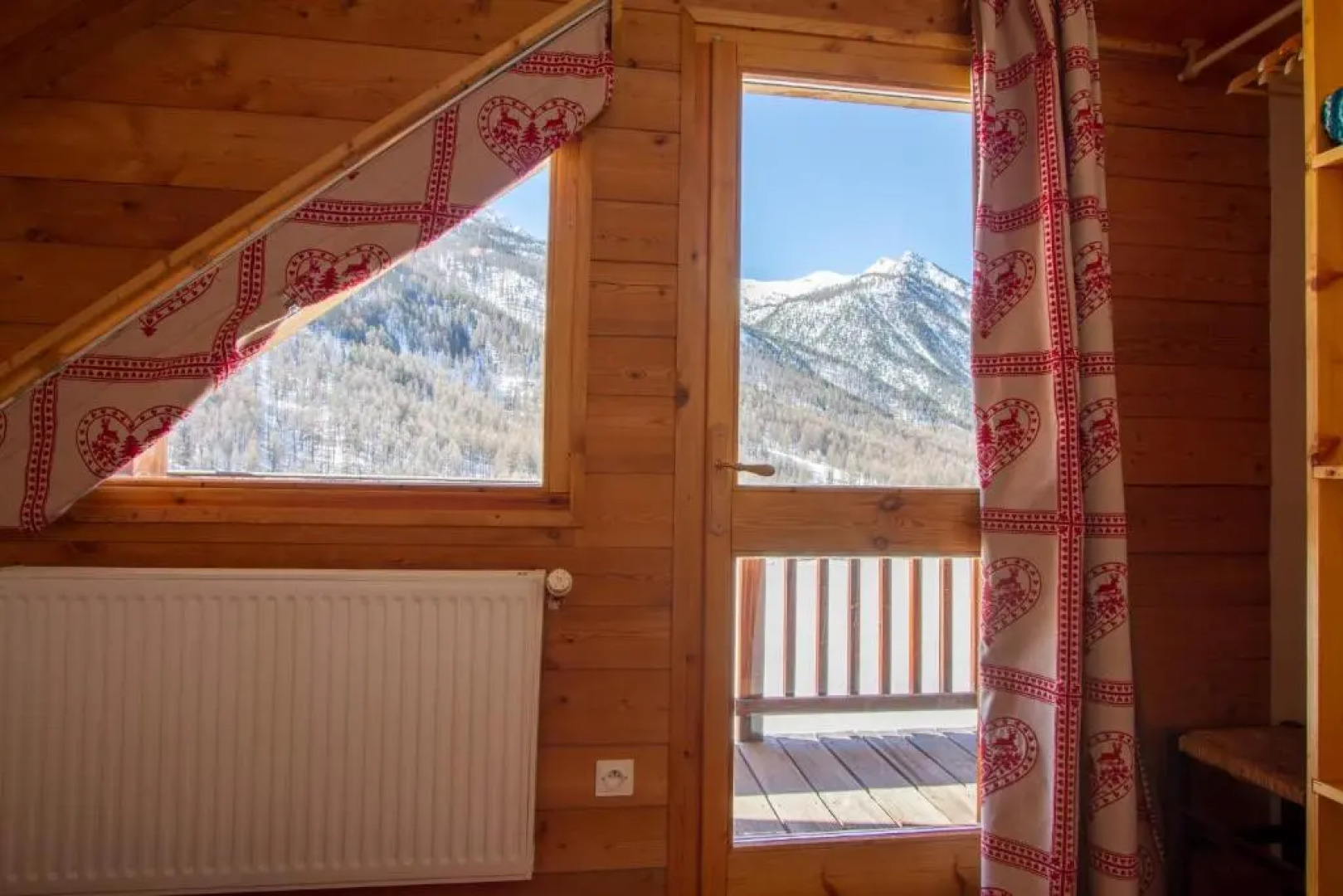 Les Elfes Hameau des Chazals Nevache Hautes Alpes