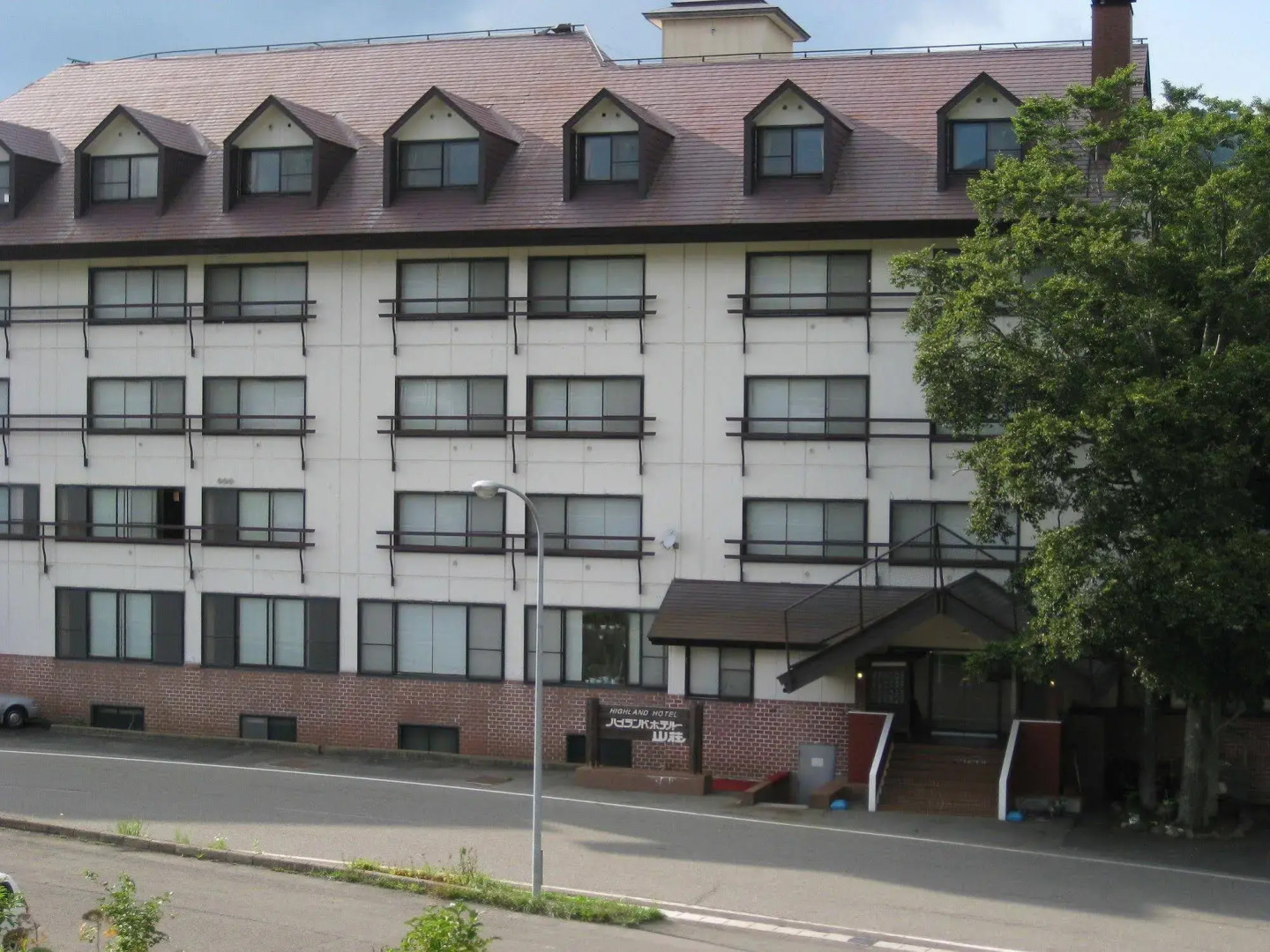 Highland Hotel Sansou