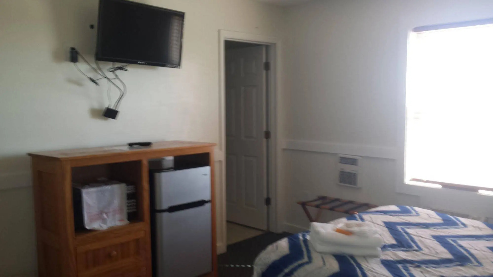 Seaview Pier and Motel