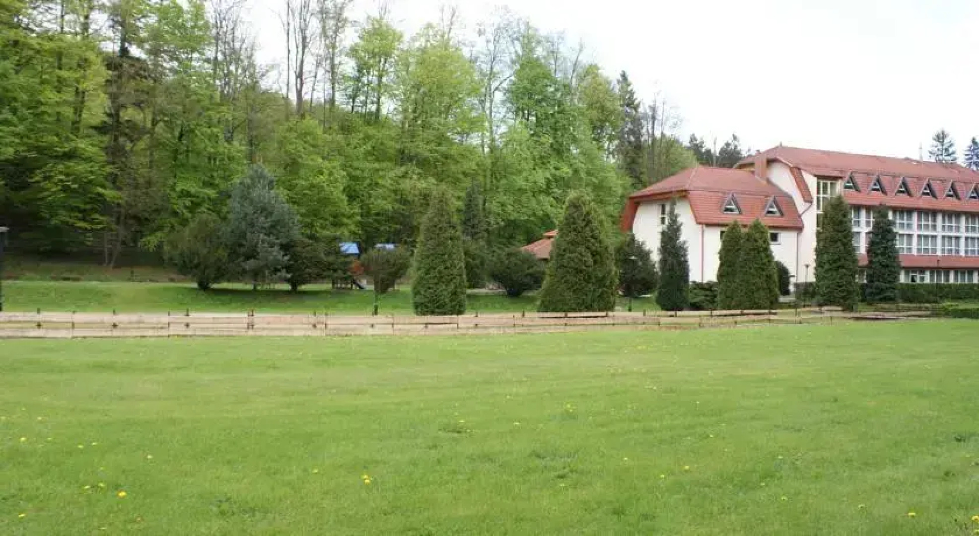 Hotel i Restauracja Złoty Las