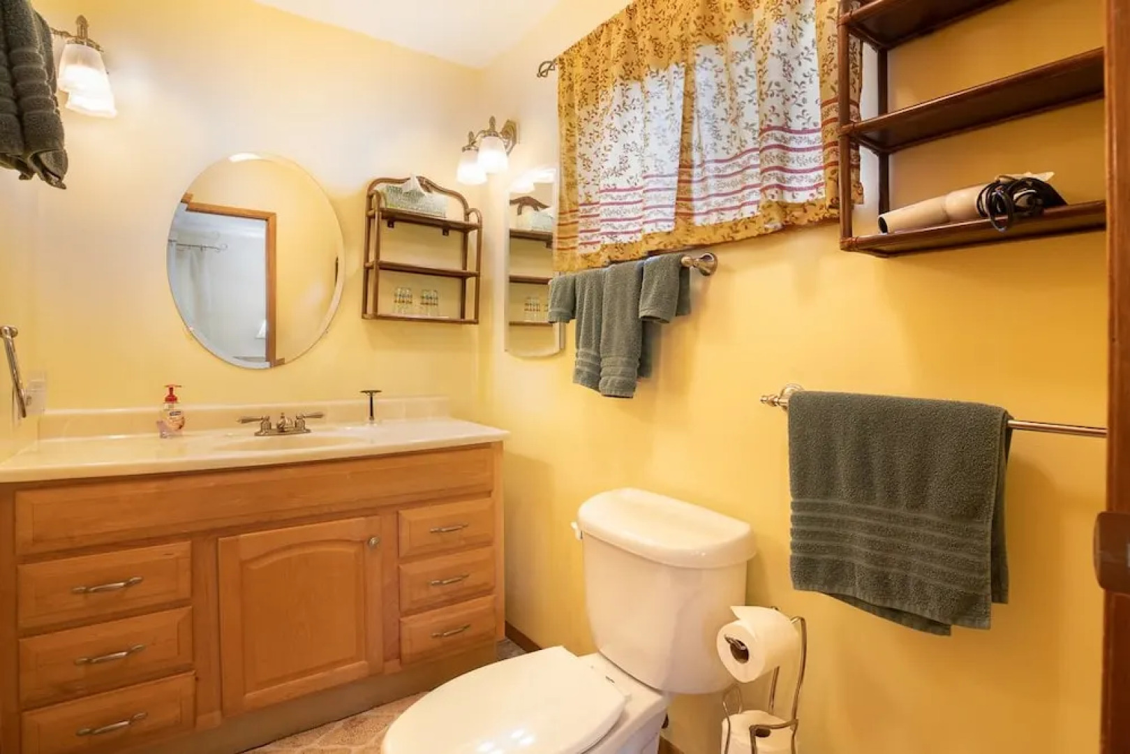 Mango Sunset Bed and Breakfast