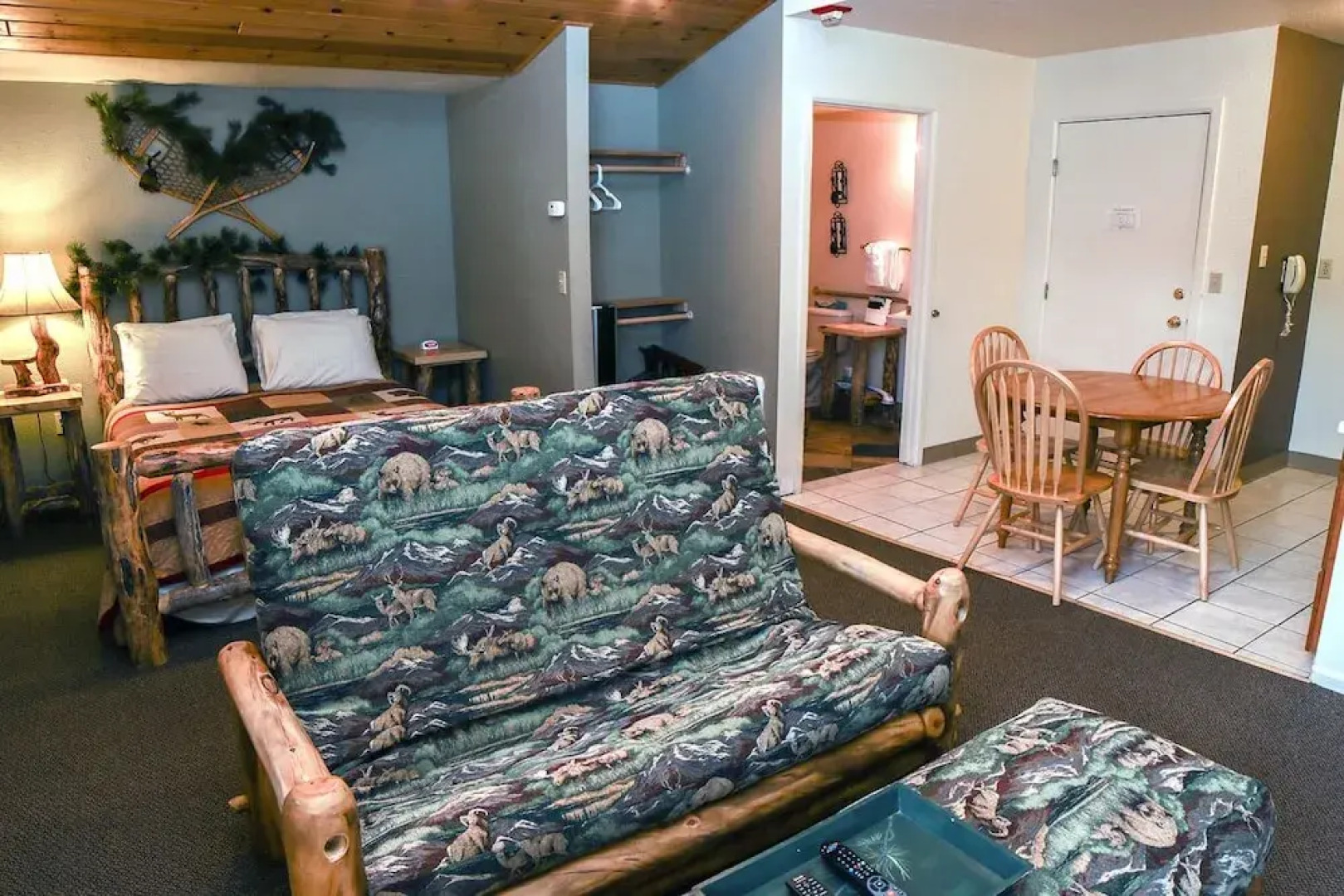 Fawn Valley Inn: 104