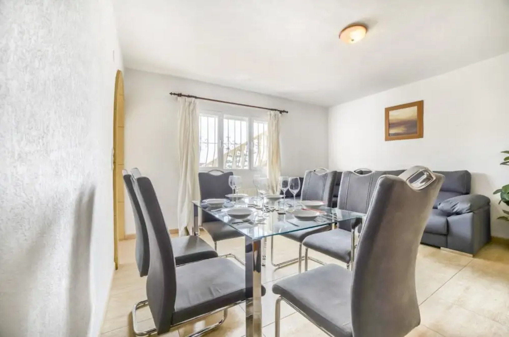 Villa - 6 Bedrooms with Pool - 105026