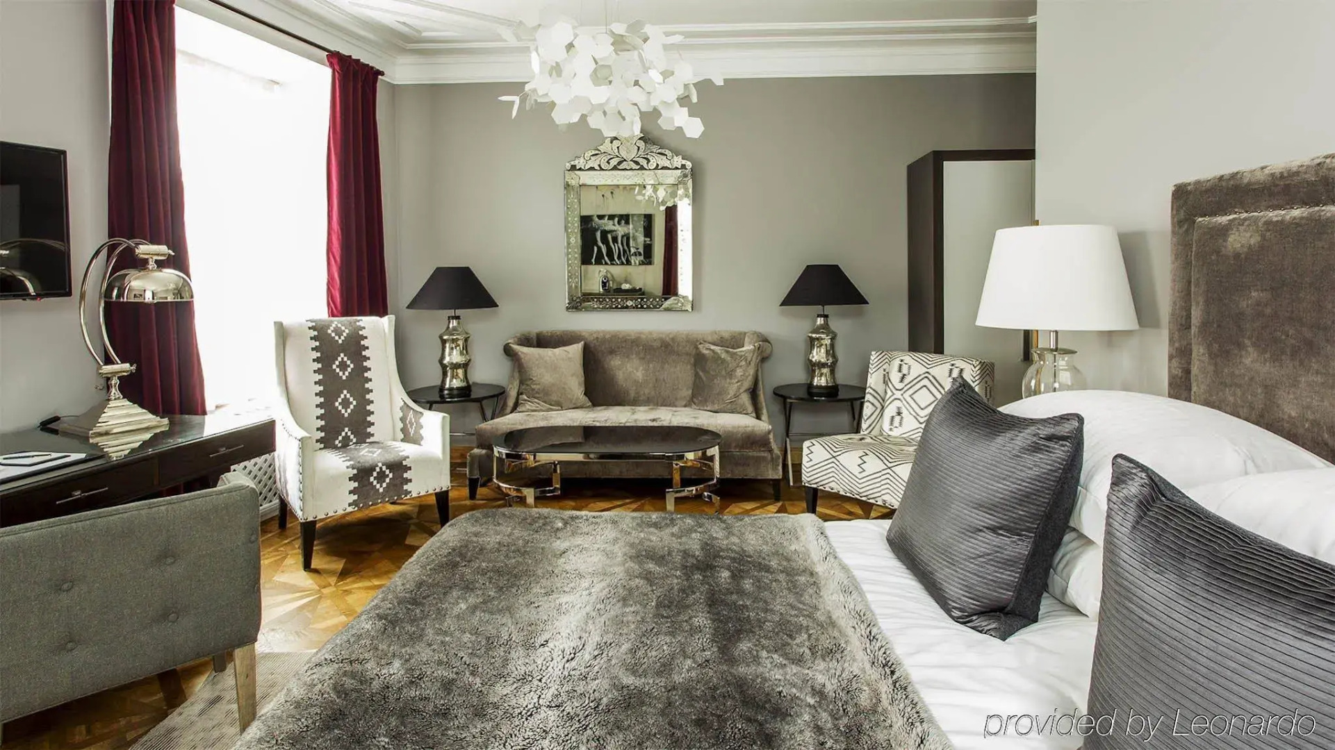 Hotel St. Petersbourg