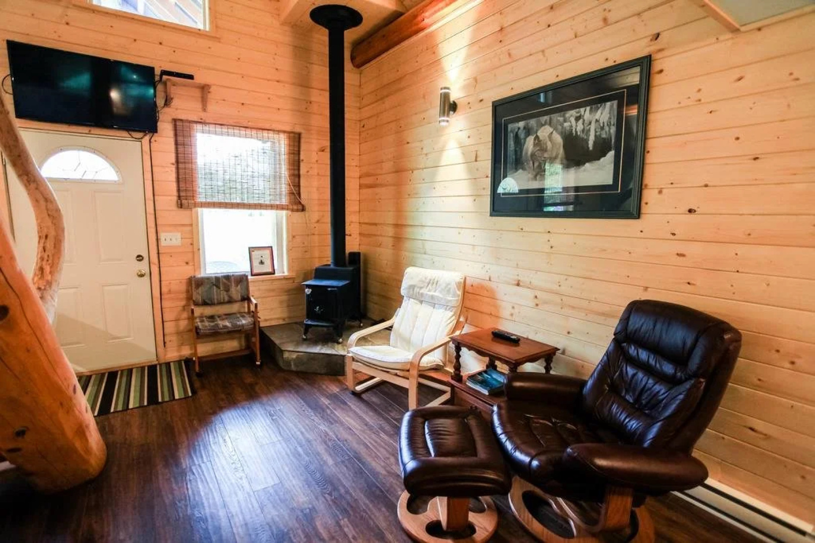 Bella Coola Grizzly Tours Cabins