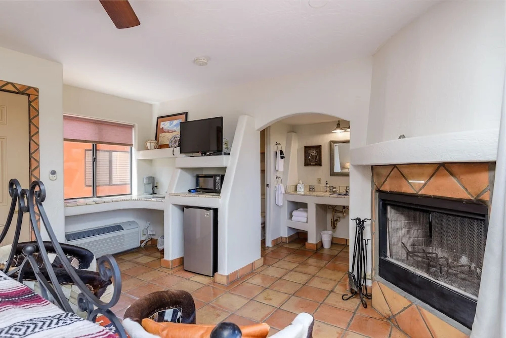 Full Circle Ranch 6 Bedroom Home