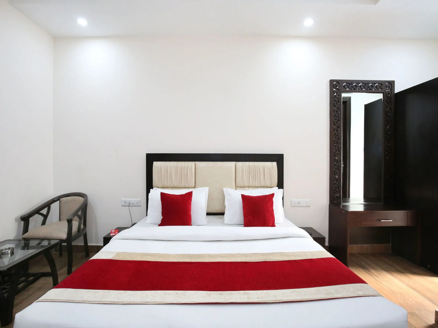 OYO 10027 Hotel Red Petal