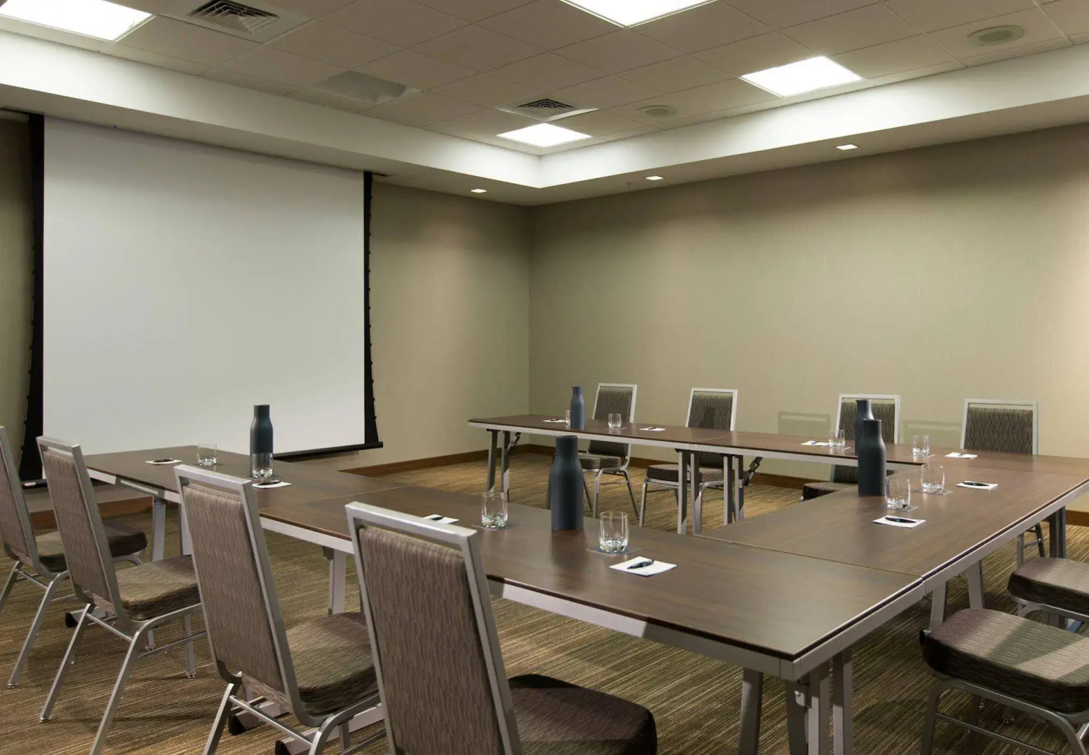 AC Hotel by Marriott Cincinnati at Liberty Center