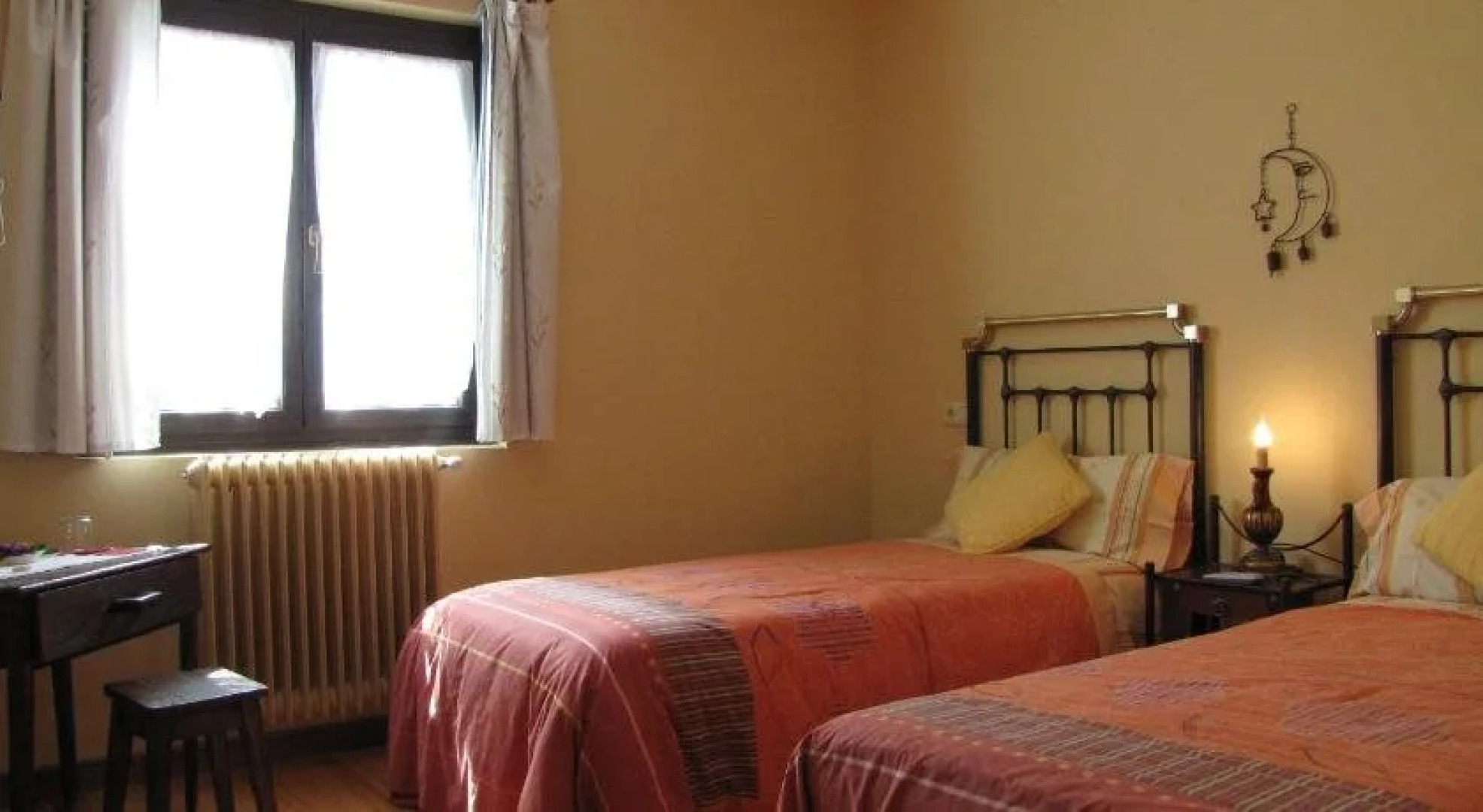 Hostal Rural Huartearena