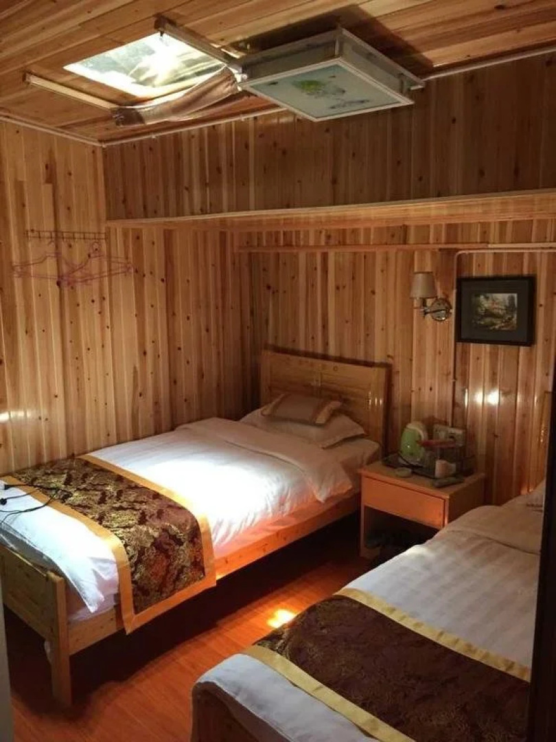 Langzhong Zhaoshi Inn