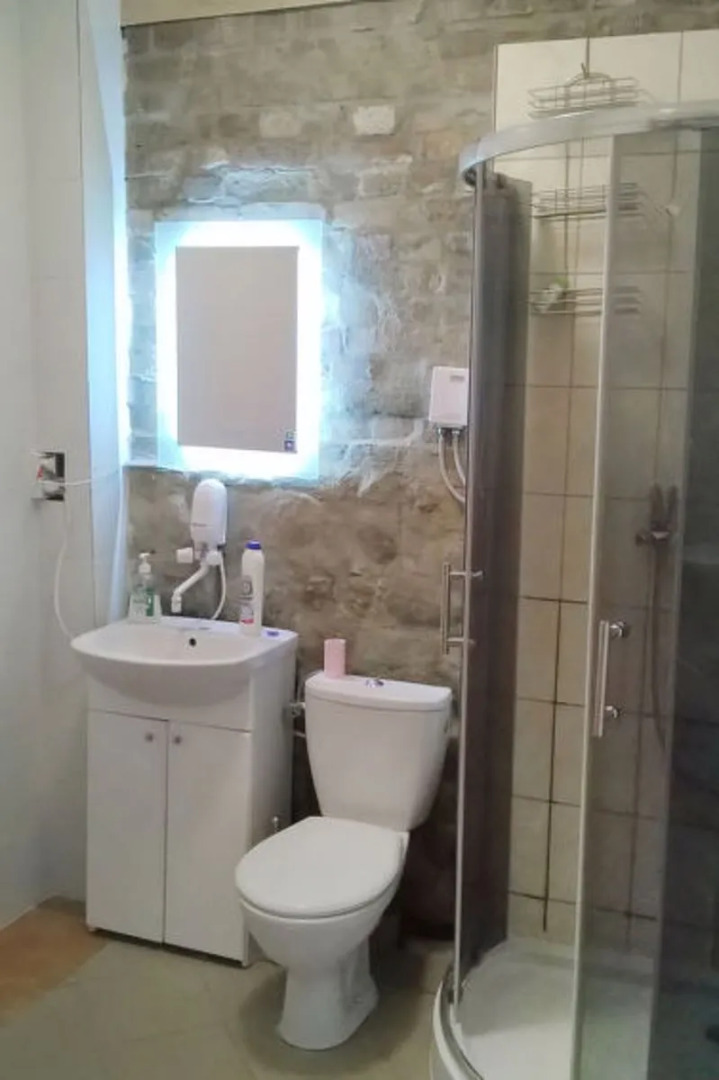 House Angelino Anielino