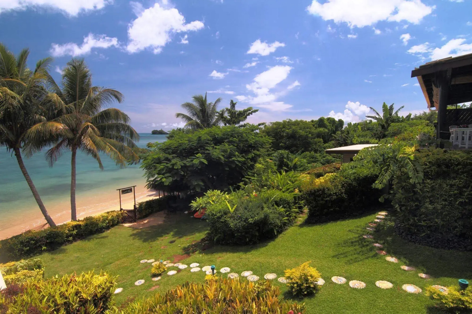 Coconut Grove Beachfront Cottages