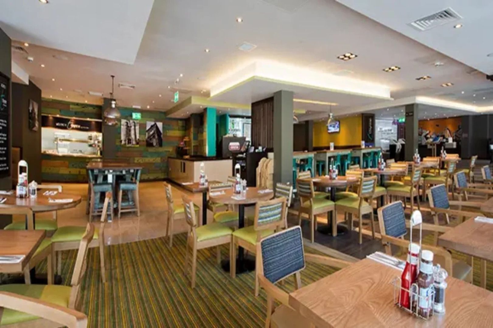 Premier Inn Newbury TC - London Road