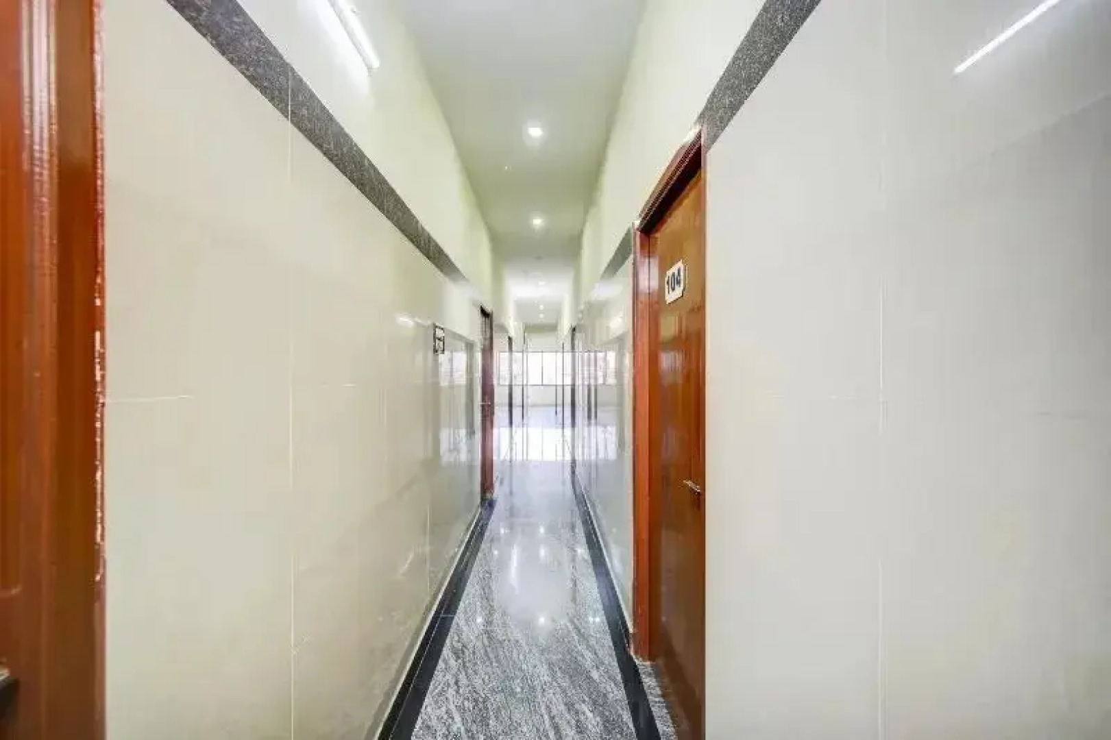 Green Park by OYO Rooms