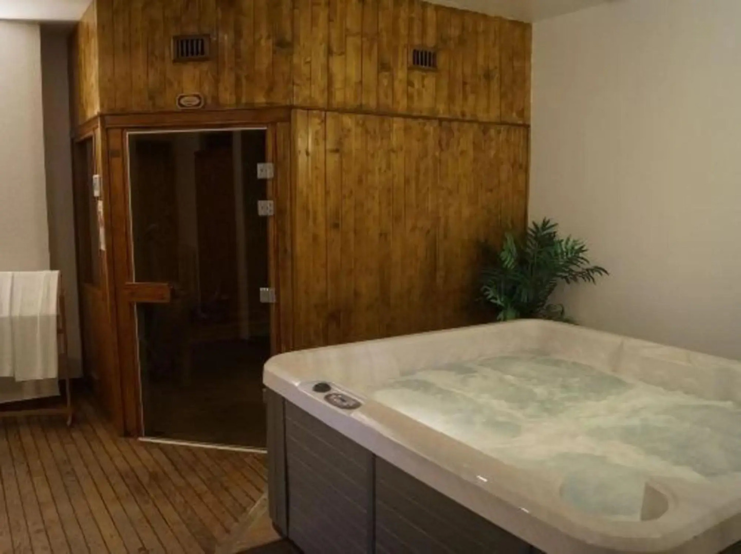 Domaine De Lhostreiere