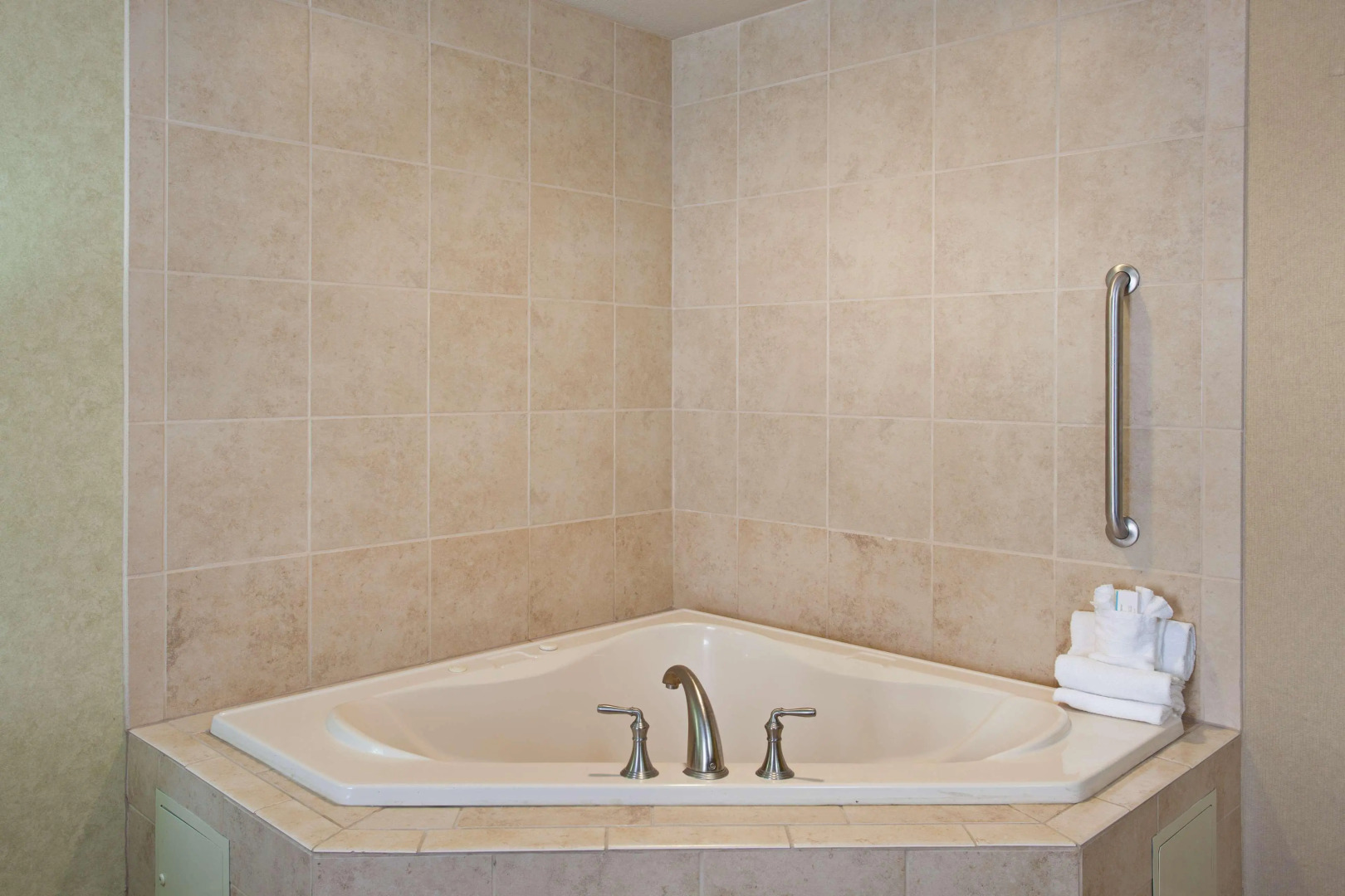 Hampton Inn & Suites Merced