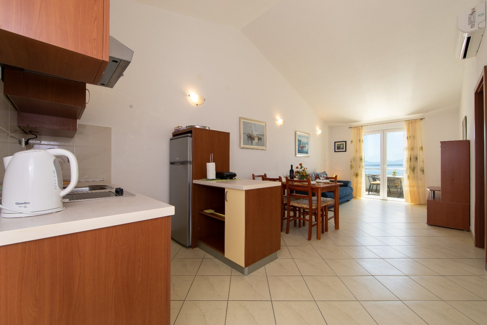 Apartment Ruzica - with sea view: A3 - zuti Igrane, Riviera Makarska