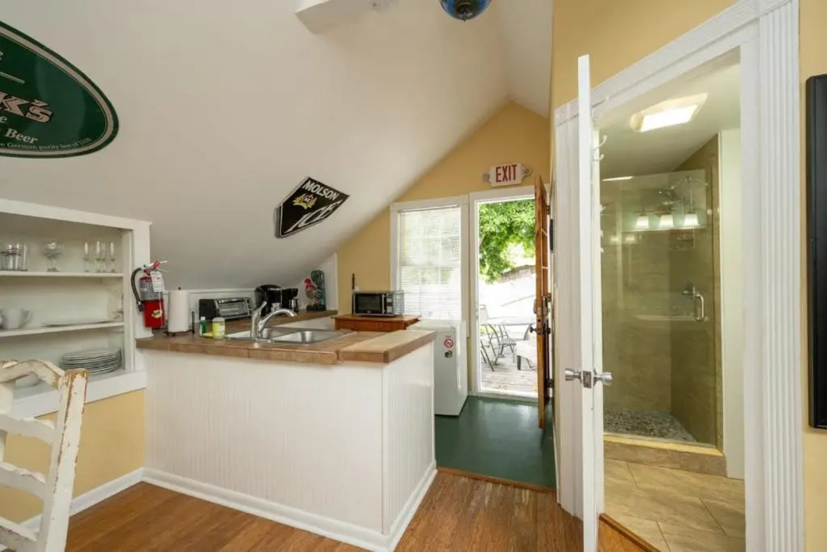 Southern Palms by Brightwild Pool Parking