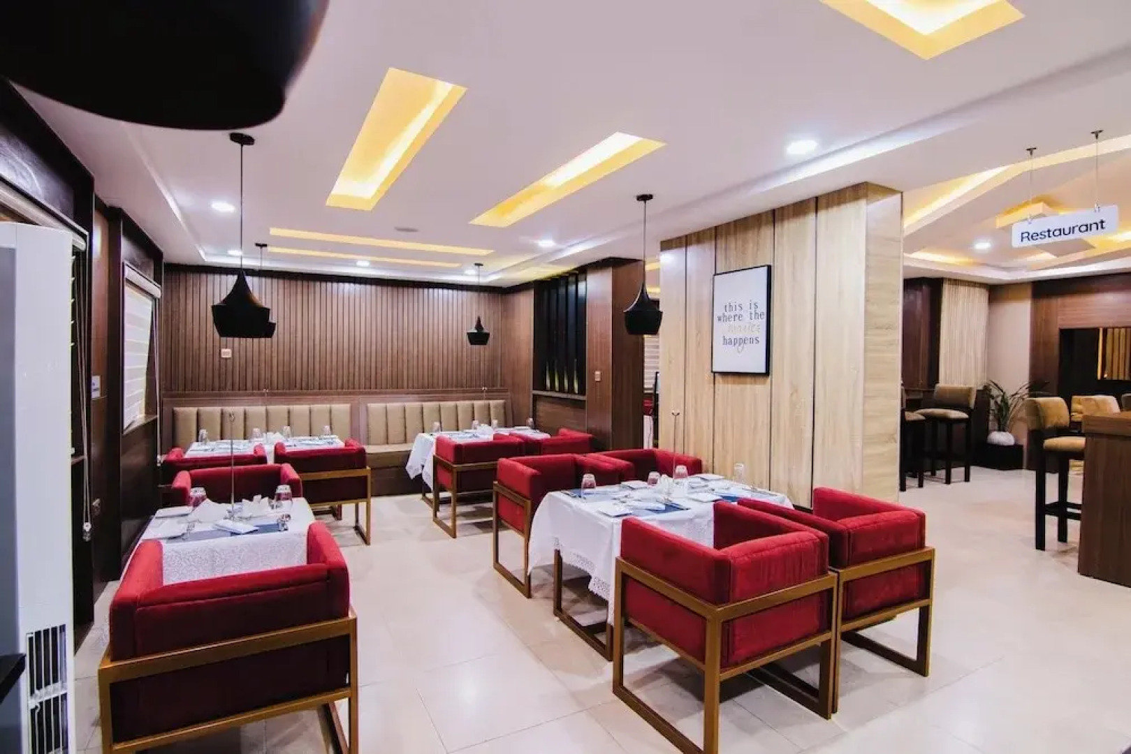 Bon Hotel Royal Parklane