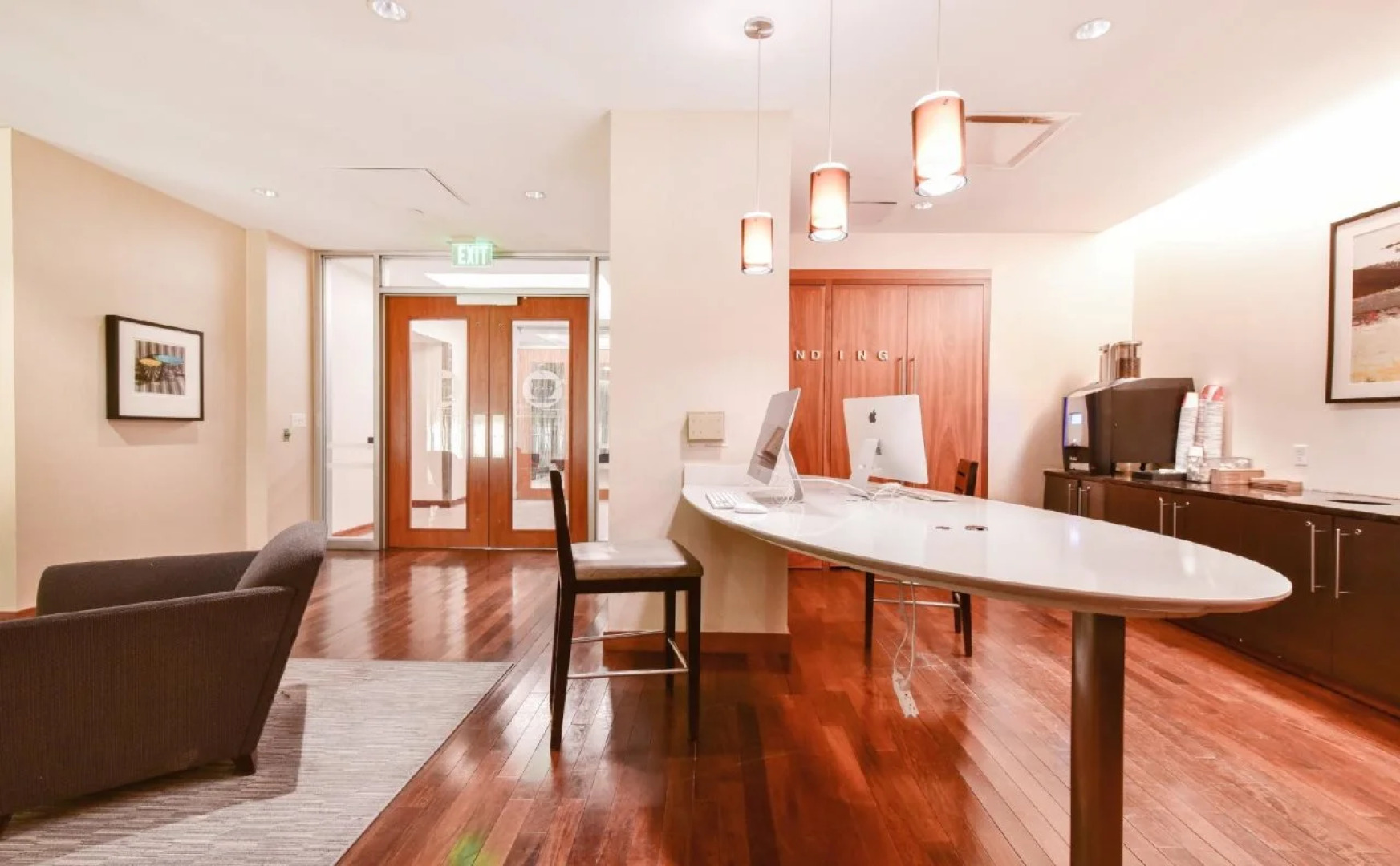 660 Washington Apartments