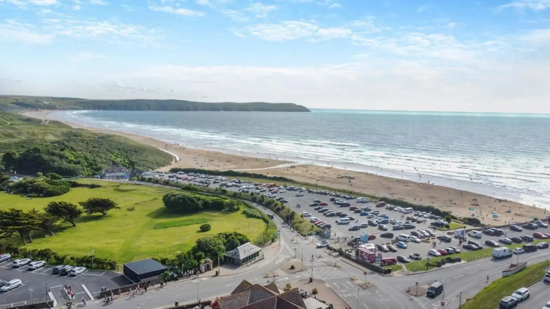 6 Putsborough - Luxury Apartment at Byron Woolacombe, only 4 minute walk to Woolacombe Beach!