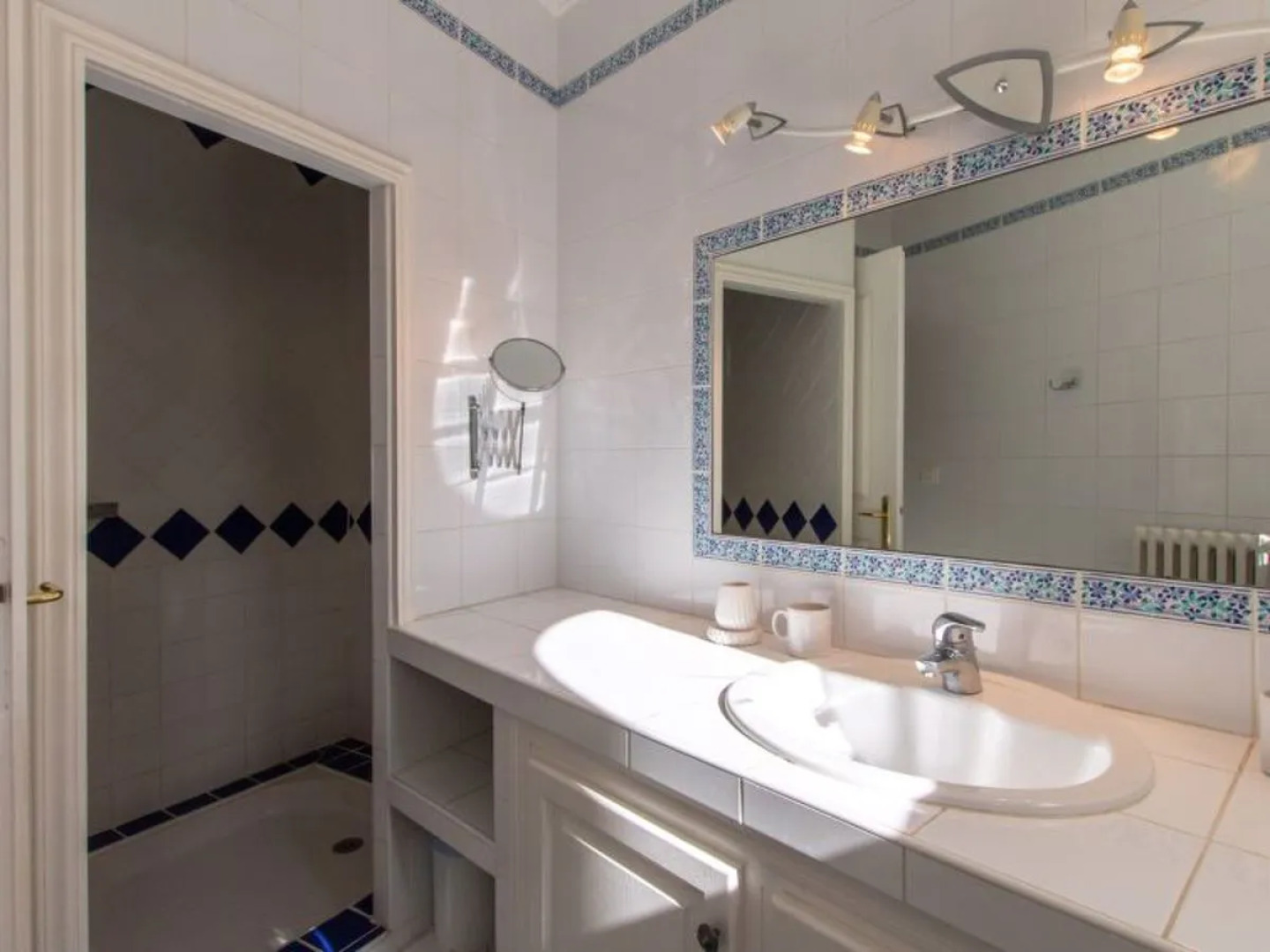 Les Amandiers (MZN100)