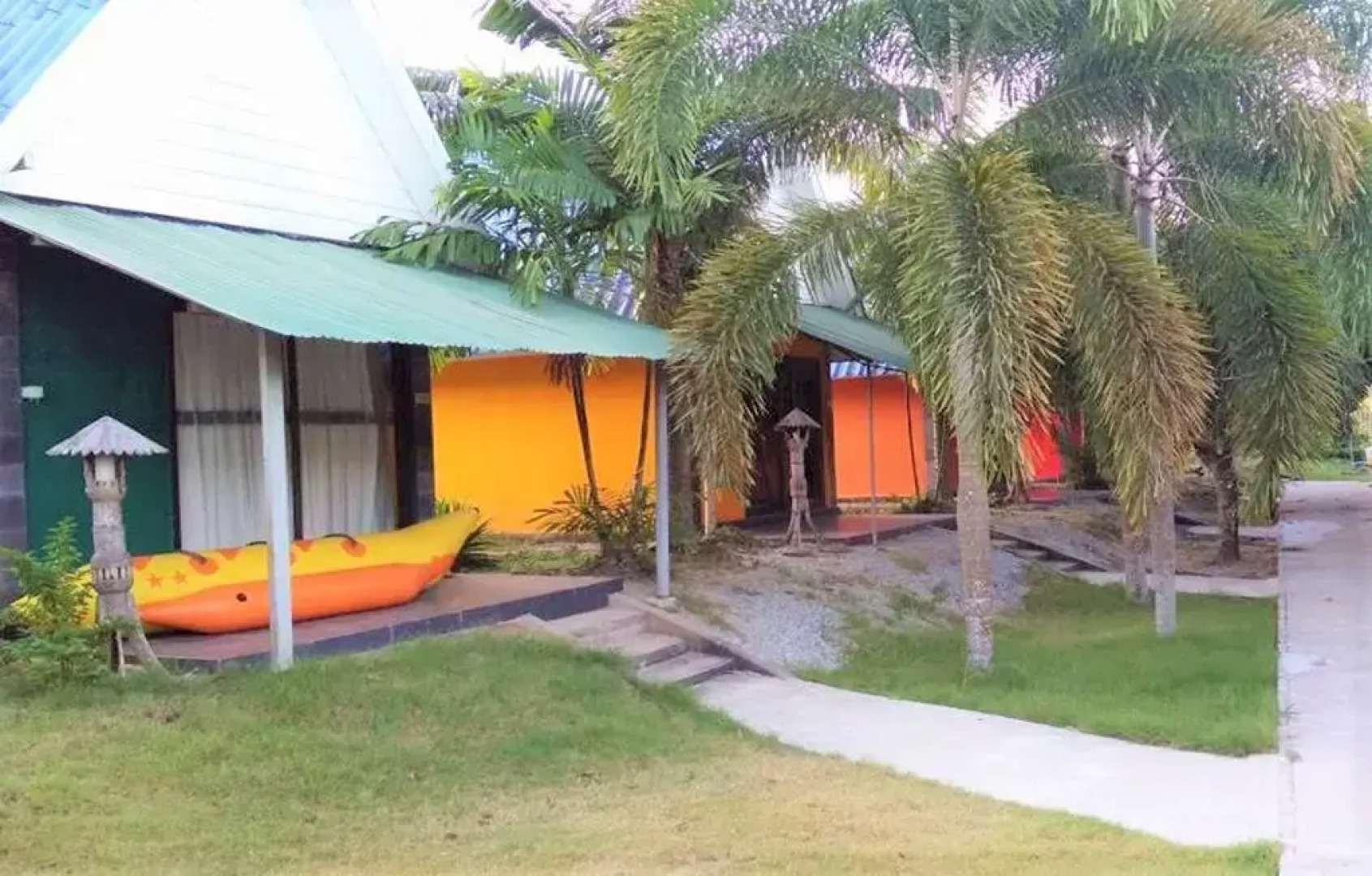 Phurafa Resort by ZUZU