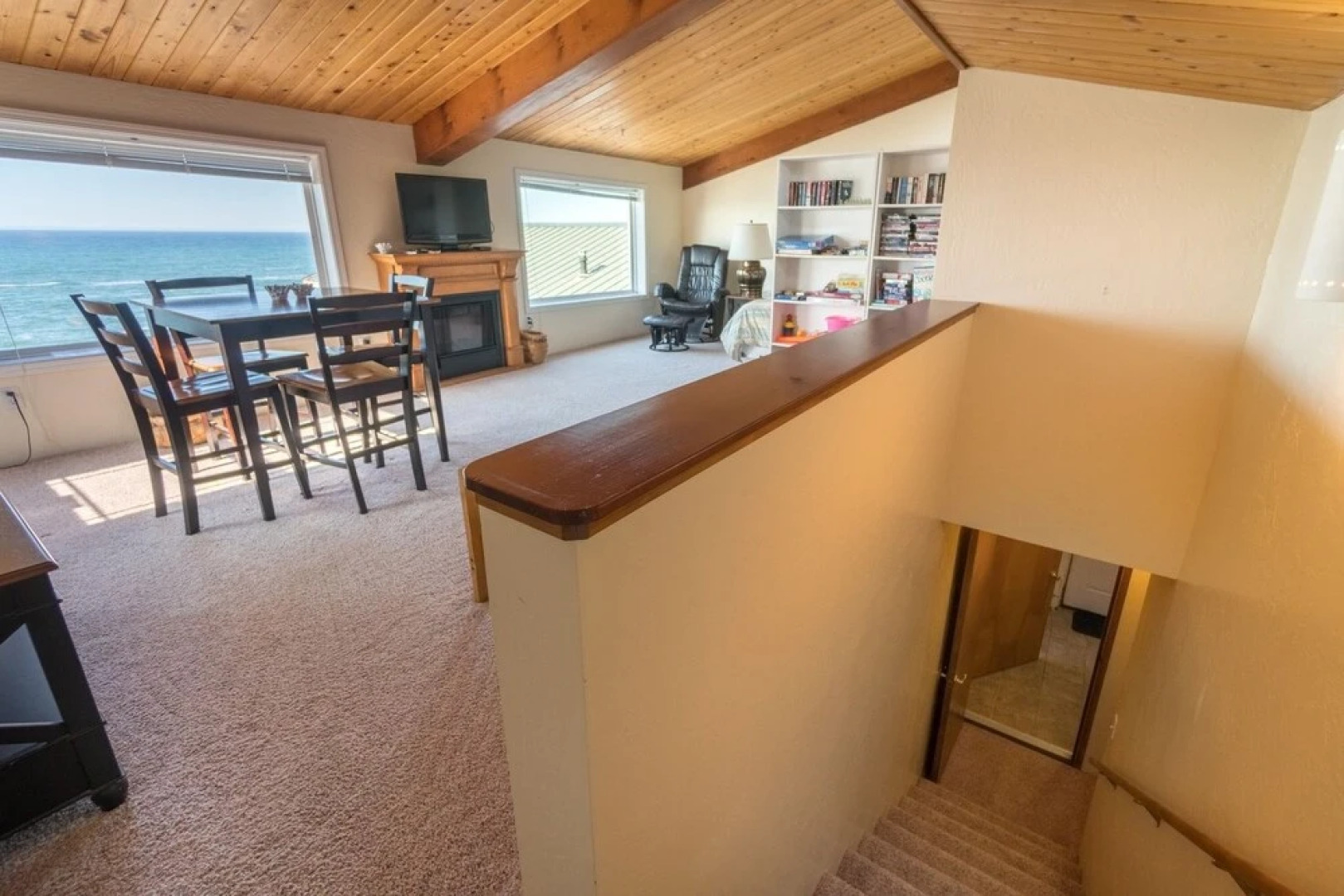 Whale Pointe 2 Br cottage by RedAwning