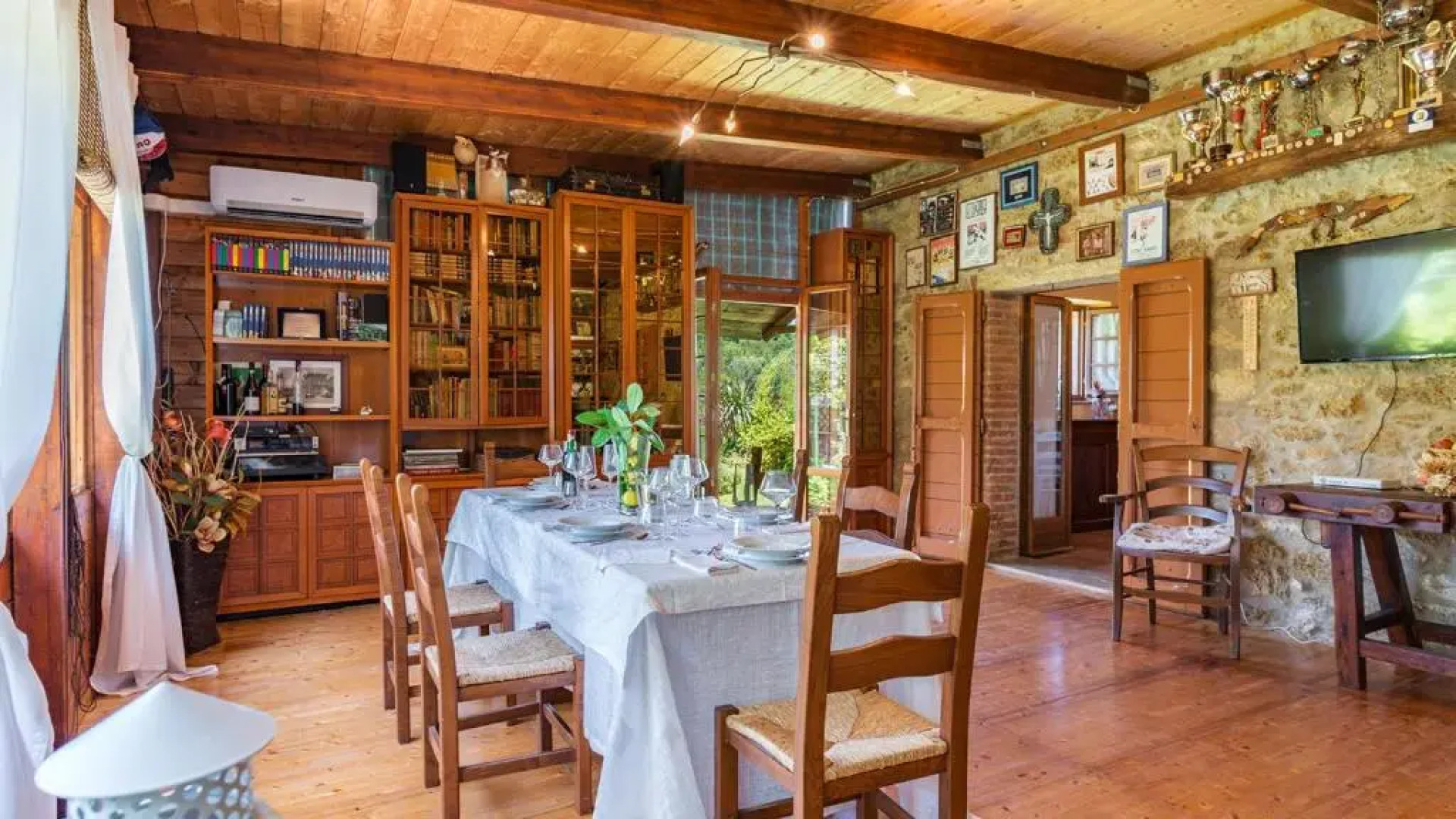 LA CASA DELL'ARTISTA 6, Emma Villas