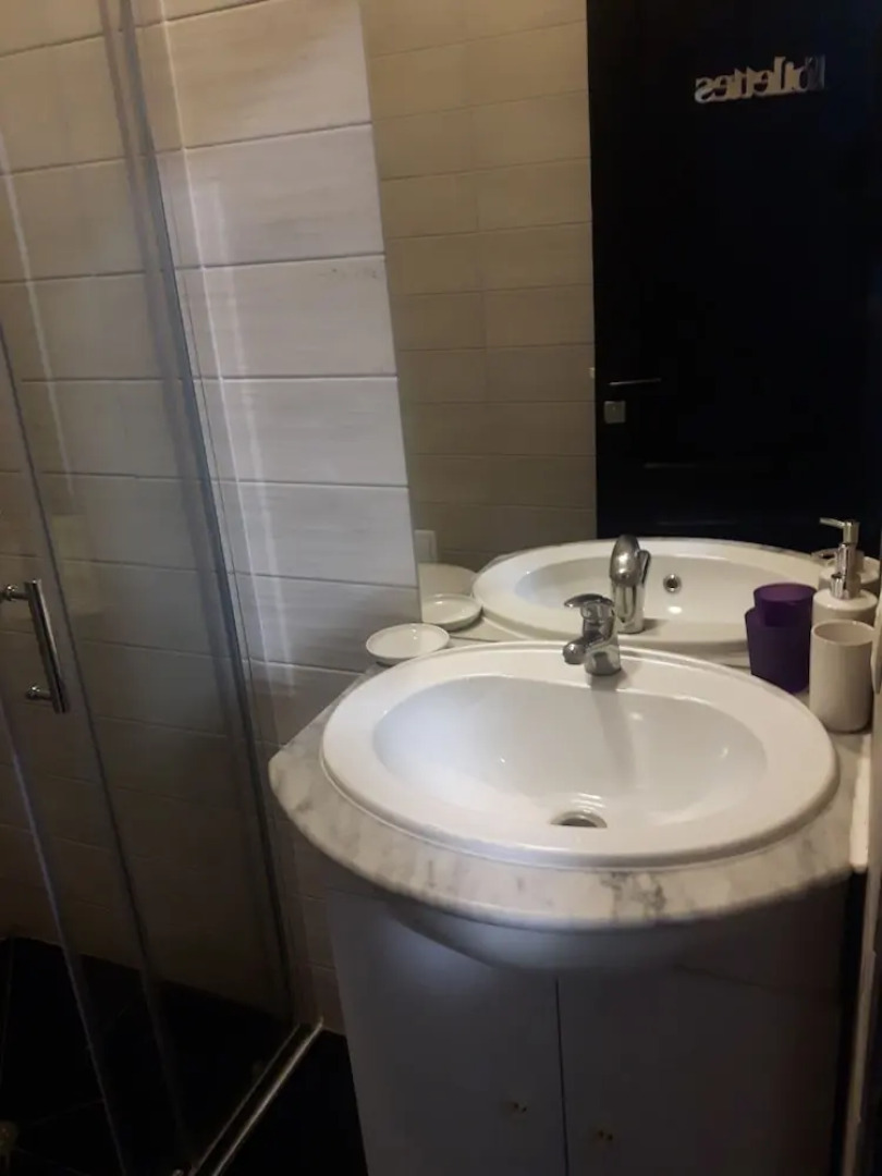 Guesthouse near Charles De Gaulle Airport