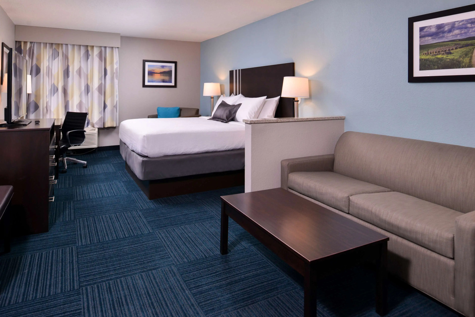 Best Western St. Clairsville Inn & Suites