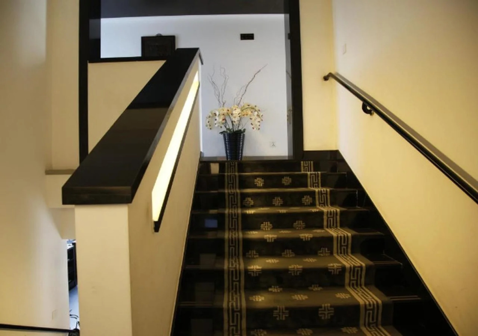 Shichahai Shadow Art Performance Hotel