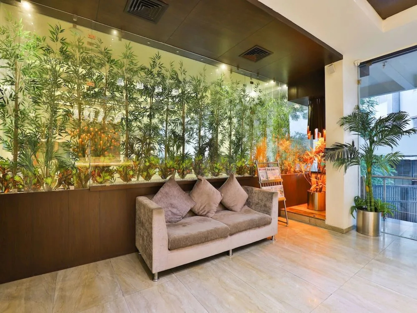 OYO 13479 Hotel Grand Nakshatra