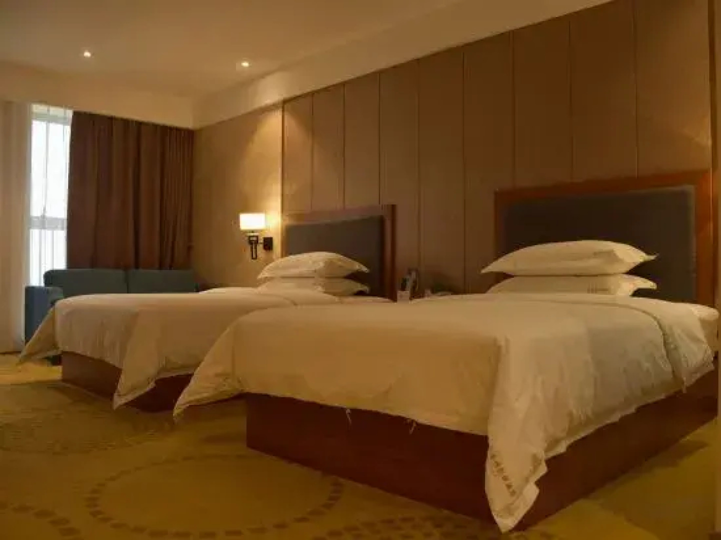 Lingshan Xi Orange Litchi Hotel