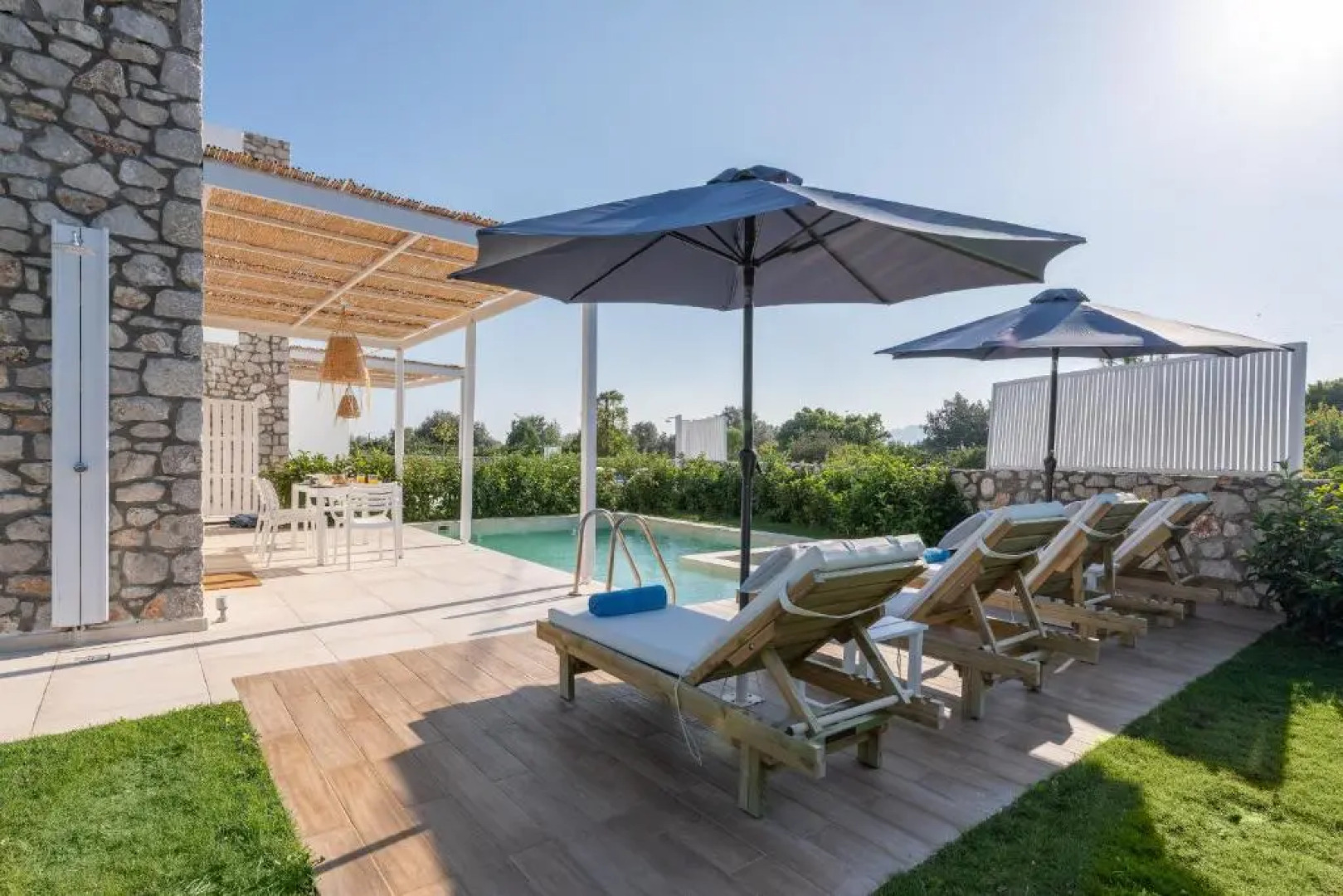 New Loft, Pool Villa & Jacuzzi , Kids Pool ,10 min to Lindos